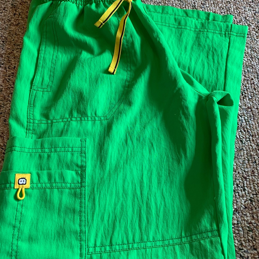 Women’s scrub pants